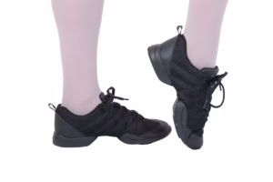 lichtgewicht sneaker van Bloch.